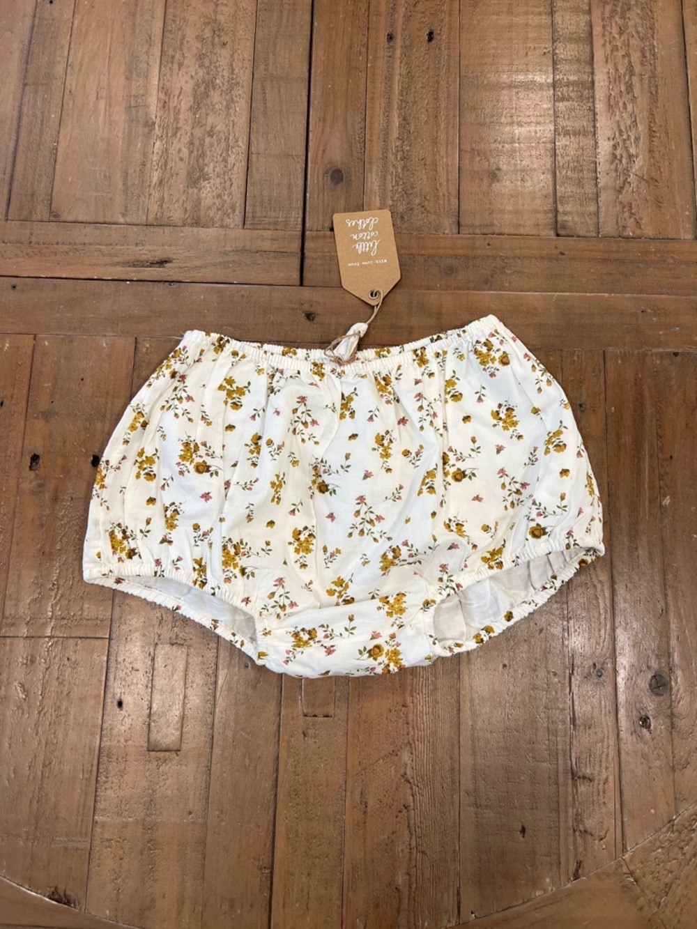 Little cotton clothes golden floral shorts bummies bloomers 5-6 years nwt